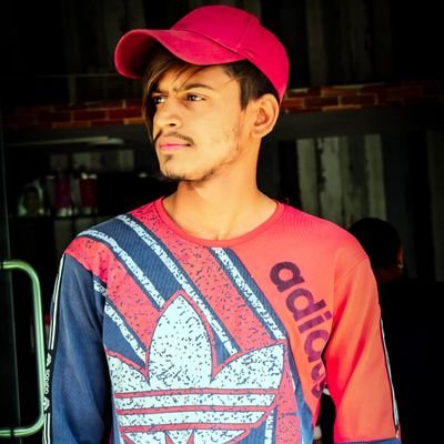 92_shahwaz's profile picture. मै आईना हूँ ⬜ दिखाऊँगा दाग चैहरे के 😜जिसे खराब लगे वो सामने से हट जाये