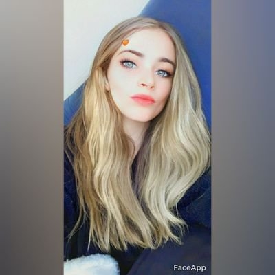 Je ne pensais pas qu'un jour la tristesse frapperait à ma porte, sauf lorsque tu es parti💞
♠The sweet loving you've been giving me
Has become my daily need★♥