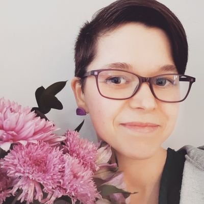 handmademikaela's profile picture. Small batch polymer clay jewelry and art