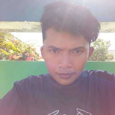 nama kakak vian
saya tinggal di daerah Jawa timur Jombang
saya kerja jadi pedagang
nomor wa 085852387817
jika ingin berteman atau jadi saudara saya silahkan