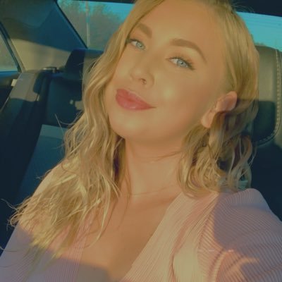 Faithlgaddie's profile picture. I suck at texting