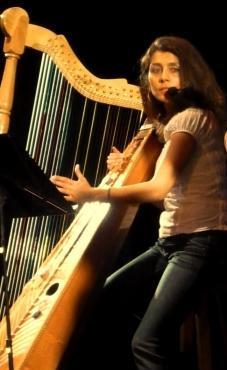 magdaharp's profile picture. Magíster en musicología, antropóloga, investigadora, arpista, cantante, docente, MAMÁ, antiuribista, antifascista.