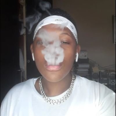 SkiesWavvy Profile Picture