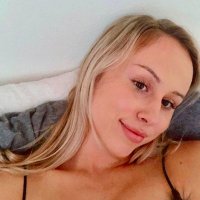 Holly Brooks - @hollyjbrooks_ Twitter Profile Photo