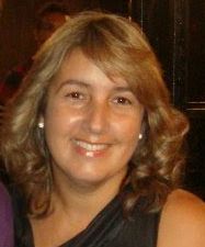 Sou uma pessoa amiga, trabalhadora, estudiosa, e uma boa mãe e esposa. Sou cabeleireira e pretendo ser médica. E o principal SOU DE JESUS!