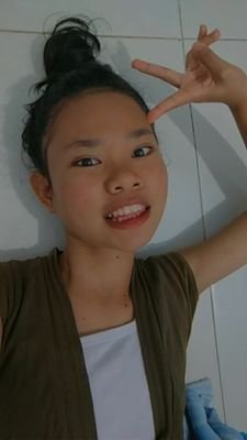 it's me
let your dreams fly, give them wings