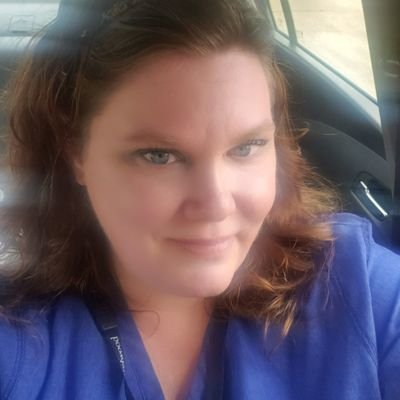 HollyReviews79's profile picture. IG @hollymariesreviews 🌻 FB Holly Marie's Reviews 🌻 Product Reviews and Subscription Boxes