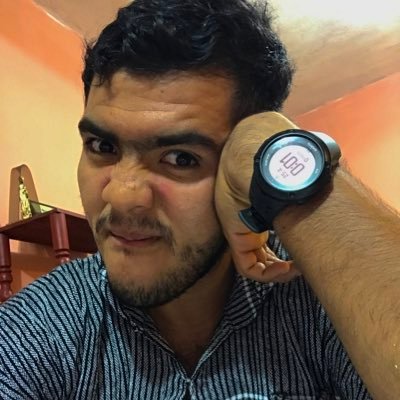 Me gusta escuchar música al caminar por grandes avenidas. En mi tiempo libre me gusta correr y aveces entrar en carreras urbanas y de montaña.
