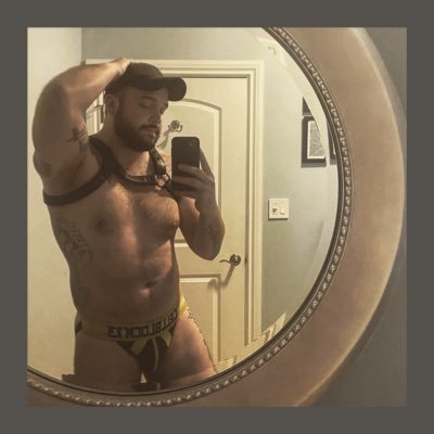 6’2” 260lbs 🐻 in training // 18+ NSFW // Nudes and musings of a Seattleite ✨