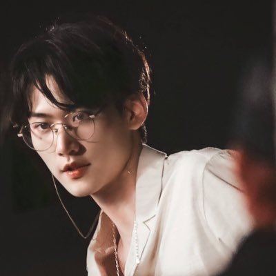 zhoukeyu16's profile picture. ซัพพอร์ตโจวเคออวี่ตาหลอดไปปป