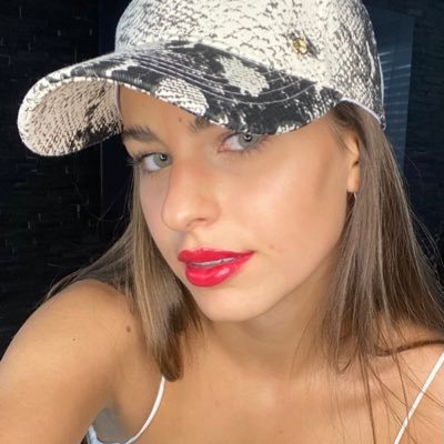 kupkovaklara's profile picture. ig: klara.kupkova