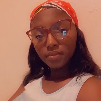 je suis une femme intelligente, très tenace, cool, très dynamique une femme unique👩🦰👩🦰👩🦰👩🦰👩🦰👩🦰