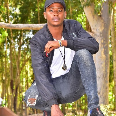 lenangoisajnr's profile picture. N.O.M.A.D🐫A lunatic supporter of @ManCity Samburu by ethnicity to the Core