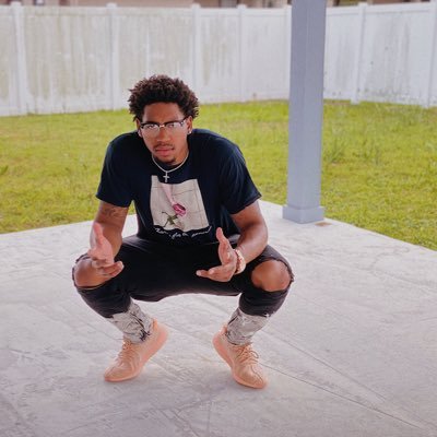 Last Twitter got suspended
Professional Basketball Player🏀
Nupe ♦️