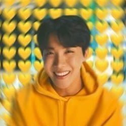 🌟💜'Karanlık hayatlarımız da BTS yol gösteren Ayımız, ARMY ise onları takip eden yıldızlar '💜🌟
