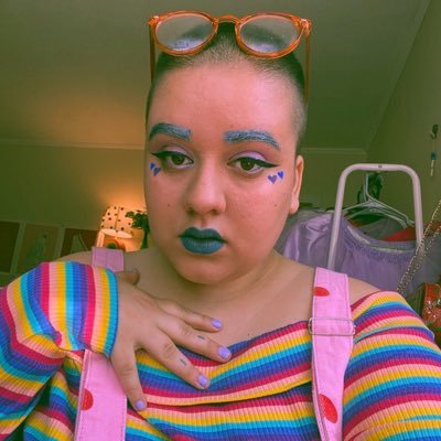 toviyah • 22 • THEY/HE • artistic autistic • full time s3xwork3r + visual artist • here 2 satiate ur craving for all things colorful • 🌈