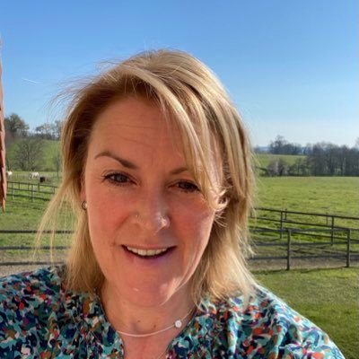 emlittmoden's profile picture. Passionate about helping individuals believe in themselves to grow in health, wealth and independence