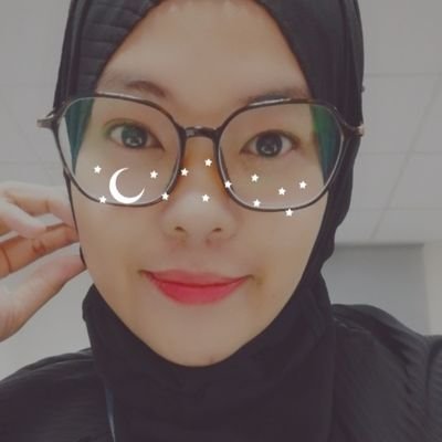 rosliaua's profile picture. ❄️P R O C R A S T I N A T O R❄️