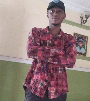 Stanklose's profile picture. #Chemical engineer and lover of nature.
God's anointed son..
Man city always