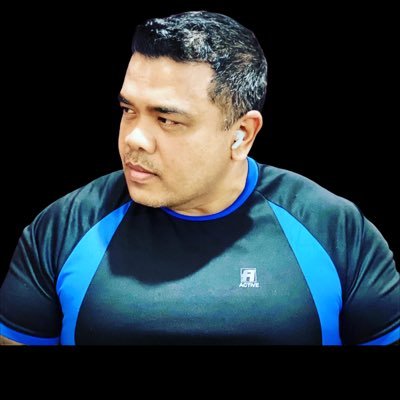 acoms's profile picture. Yang membezakan seseorang itu BERJAYA atau GAGAL terletak kepada KEPUTUSANNYA untuk terus MENCUBA!