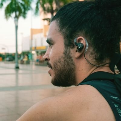 O___Visionario's profile picture. type Victor struct {
}