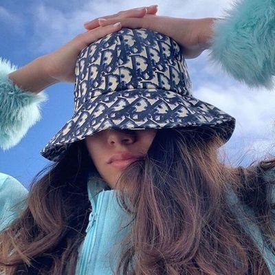 ariannedelle's profile picture. new account
17|♏