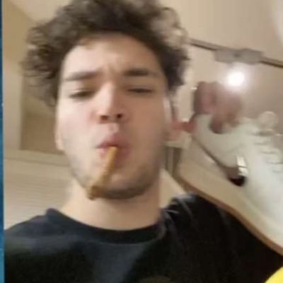 sksjajsjxhs's profile picture. haha