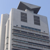 BDandR's profile picture. Books Drunk and dRag'N'dRop な感じで毎日「おきらくごくらく」に生きている名も無き生酔。基本「呟き」は『先週何聴いた？』と忘備録のRTになっております。