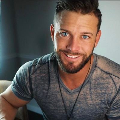 If you climb in the saddle, be ready for the ride. @halostainedsin is my sweetheart and my world. #ForbiddenPassions #GAPS || RP/MC/18+ Fake/NOT Kris Zizzo