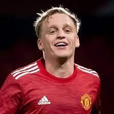 i love pugs and all things man utd plus the marvel cinematic universe
😊😊😊😊😊