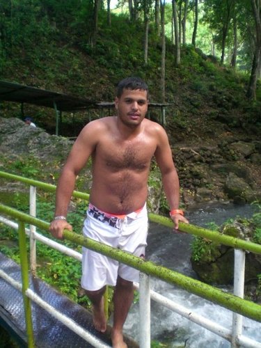 CesarrContreras's profile picture. Licenciado en Admon de Empresas, jovial, agradable, lo demas puedes averiguarlo con toda confianza...