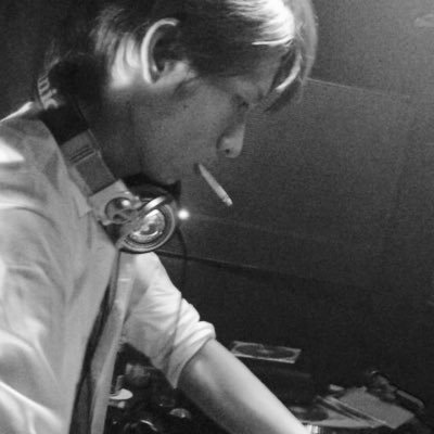 show165's profile picture. 元心斎橋のcandyの代表 DJ活動は今は休止中🙏 今は 総合建築（外壁メイン）に 現場仕事してます💪 何処よりも安く綺麗に 施工するので 屋根、壁、外壁仕事あれは 是非DM下さい🙏 投資活動は 日本株から米国株、暗号資産、 と日々アンテナ貼って良い銘柄みつけてセンス磨いてます✨