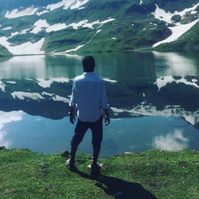 M_Umar_Farooq_'s profile picture. Was bad at Bio, so became Engineer.