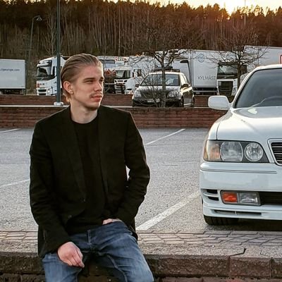 The guy behind @StillRunningDEV , maker of games, car lover, and interested in all tech in general.