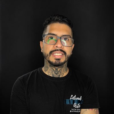 tatuador ig:@letrado_arte