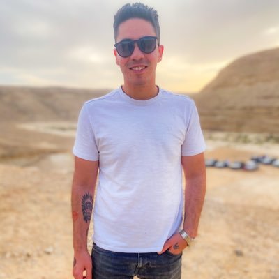 TayelFarid's profile picture. Peace ✌️🕊
Dogs are my life 🐼