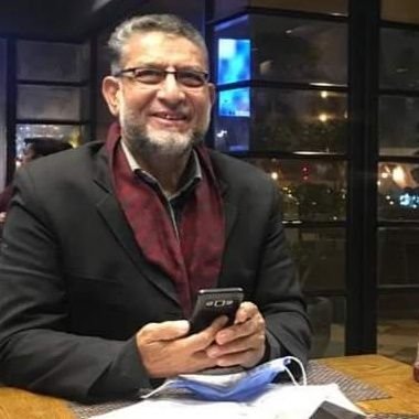 SButt55471177's profile picture. Father of FIVE.