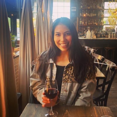 USC ✌🏼❤️💛 graduate currently working as a Clinical Sales Representative for Neocis Inc. 🦷🤖