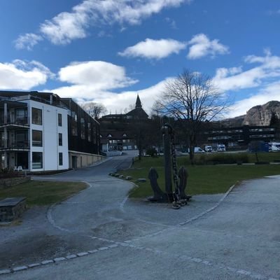 AyateFrank's profile picture. 