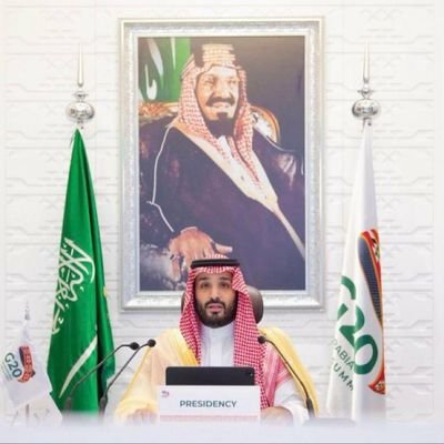 رحم الله ذاك المبسم الجميل رحم الله روحاً امتلأت نقاءً وطهراً .. #أبي_أمي 💔