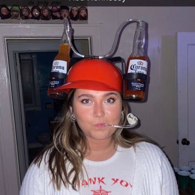 zanaemmarose's profile picture. i love the chiropractor