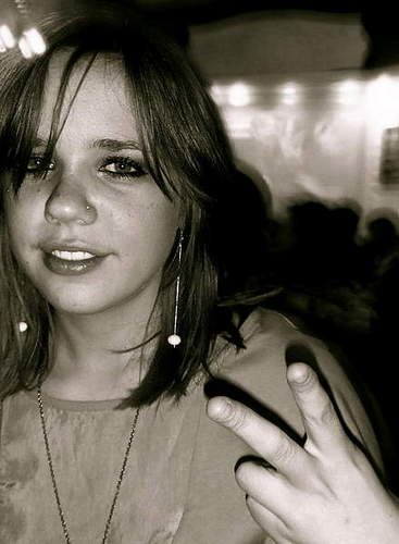 v11u_w's profile picture. Hellooo! My name is Viiu. Pronounce it like vee-you :)