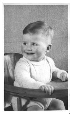 KeesVermeer1's profile picture. man

hobby's: biografie, genealogie,  klarinettist,catamaran en oud-alpinist.