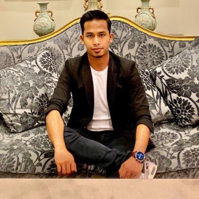 ilhamylatif's profile picture. 