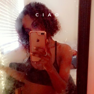 Female Rapper | Email : Staloneijackson25@icloud.com