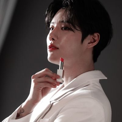 ARTlNPJS's profile picture. ⠀⠀❄︎ she ! her . . . ## jay⋅woodz soulmates ৶                     ⠀⠀                 ⠀