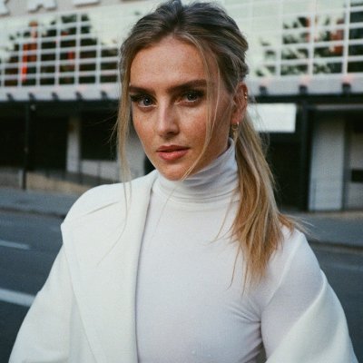 ‣ daily pictures and gifs of the one and only perrie edwards.
if you want a pic of perrie just tweet