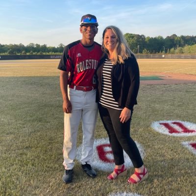 kelseygopack's profile picture. Mom • Wolfpack fan 🐺 • NC native • Book lover • Beach goer • Fueled on coffee and wine ☕️🍷