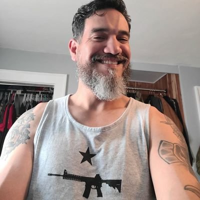 Navy veteran, retired 22 years, Libertarian, 420 friendly 😉 #tokenation #SmokeFam #StonerFam #growyourown #757CannabisFarmer #noplugs #gobills #goyankees