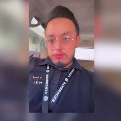 emo0o41's profile picture. اصفراني اللون بخاري الأصل طائفي النشأة حجازي الهواء وجدة كدا إتي وبحر 💛🖤 Barista♡Starbucks